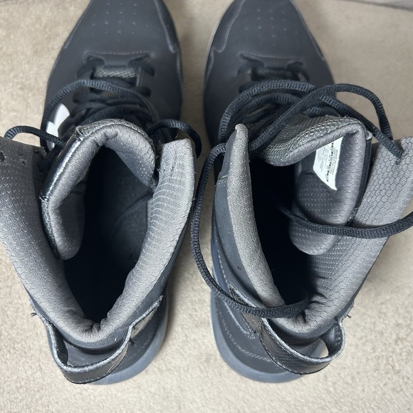Under Armour UA Basketball Shoes Mens 14 Black Gray Mid Top 1250160-001 main image 8